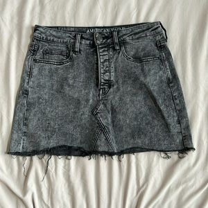 American eagle black skirt